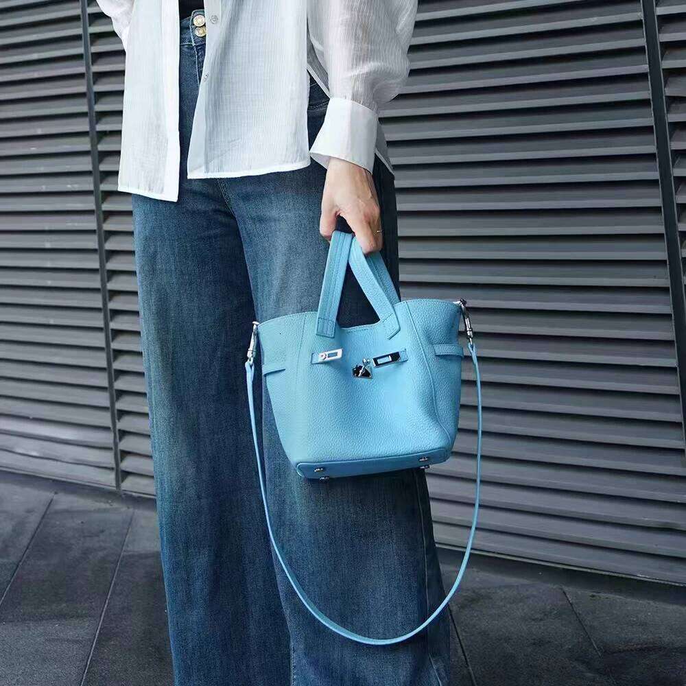 Fashion Original Brand Women Genuine Leather Female Top Handle Soft New Handbags Custom Name Designer Tote Bucket Bag