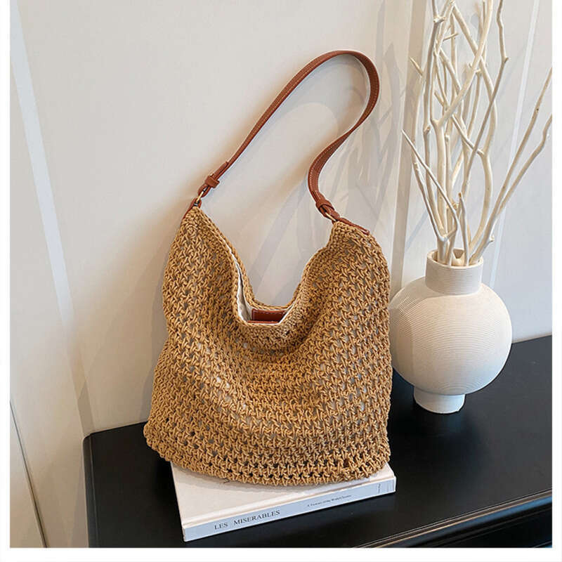 Straw Beach Tote Handwoven Straw For Women Large Capacity New Single Shoulder Crossbody Beach Vacation Bucket Bag Straw Large Tote