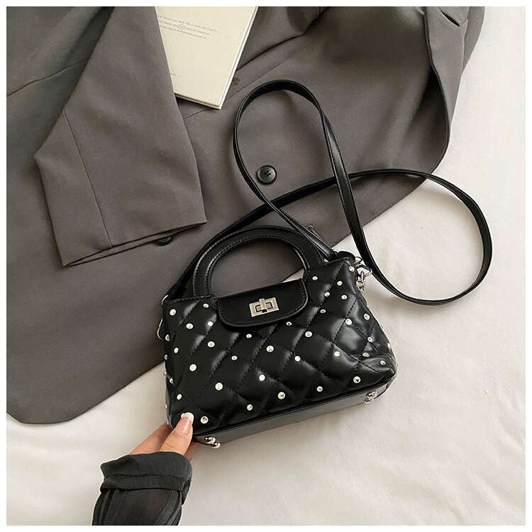 2025 Korean Fashion Handbag Tote for Women New Simple Quilted Small Square Summer Crossbody Bag