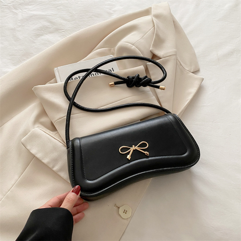 designer Casual Texture Personality Trend Baguette Bag Fashion 2025 Spring New Simple Stylish Women's Shoulder Crossbody Bag