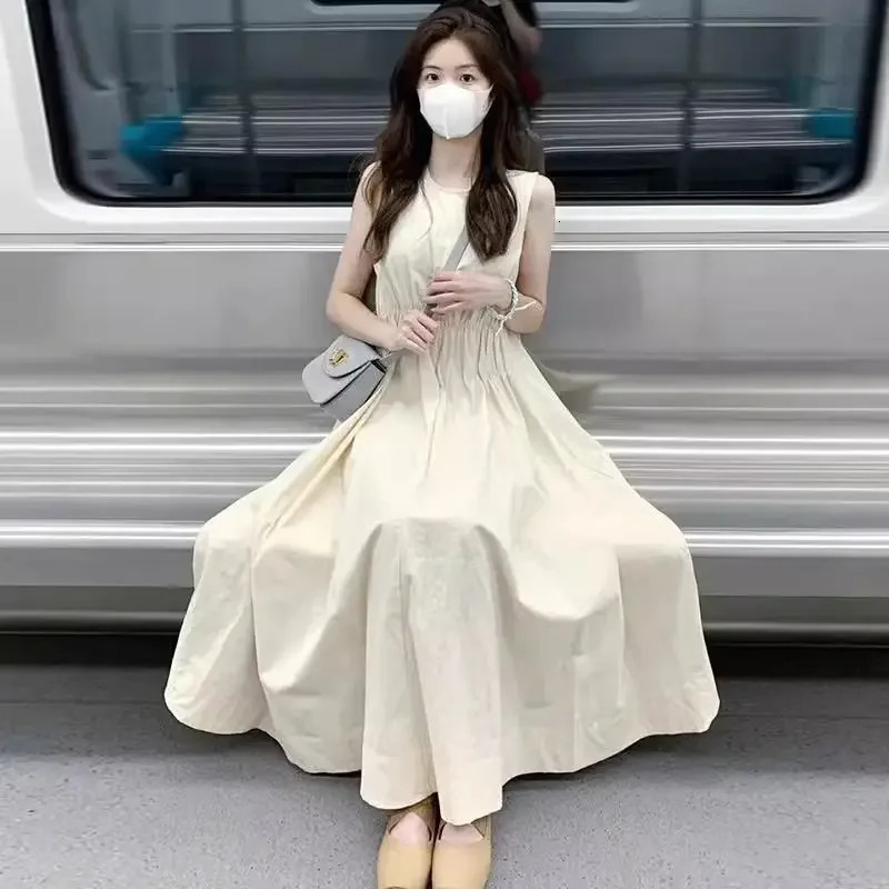 Romantic French Style Sleeveless Vest Dress Womens Summer Midi Skirt Lengthened Waist Cinched Meat Concealing Dress 250604