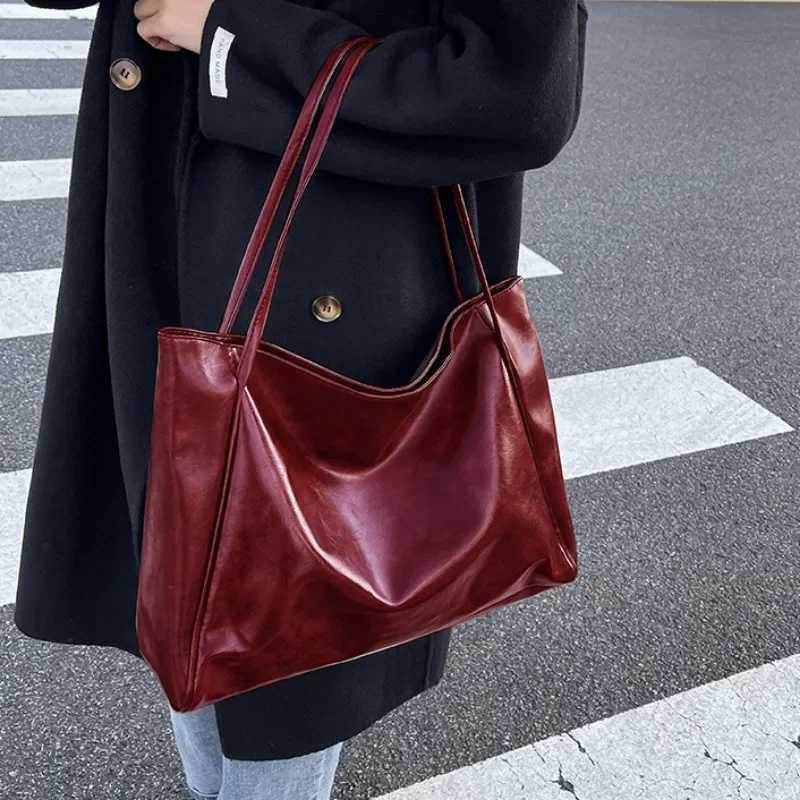 2025 Casual PU Leather Large Capacity Tote Bags for Women Fi Solid Color Zipper Female Shoulder Bag Ladies Handbag XJ250605