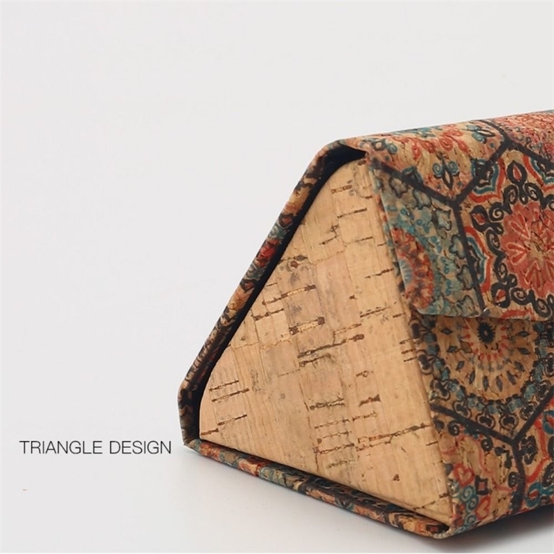 Totem Retro Folding Triangle Glasses Case Women Personalit Sunglasses Box Portable Travel Storage y250519