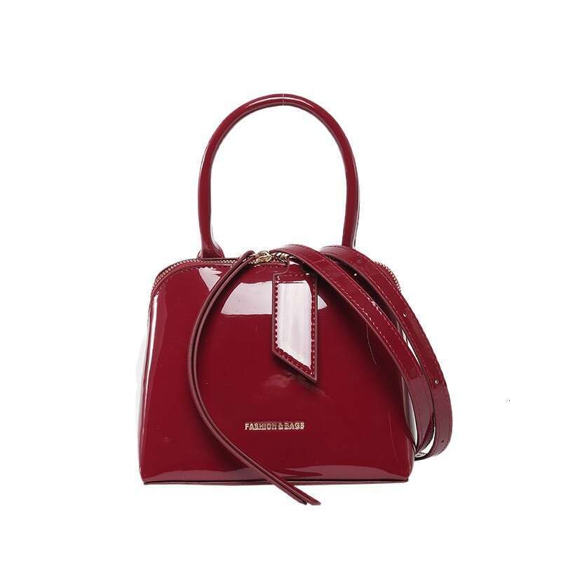 2025 Summer New Fashionable and Elegant Handbag for Women Korean Style Simple Texture Commuter Shoulder Crossbody Bag