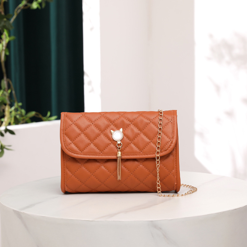 Top brand high-quality new free designer bag new cross-border handbag embroidery high-quality multifunctional shoulder fashion tassel bag new free des