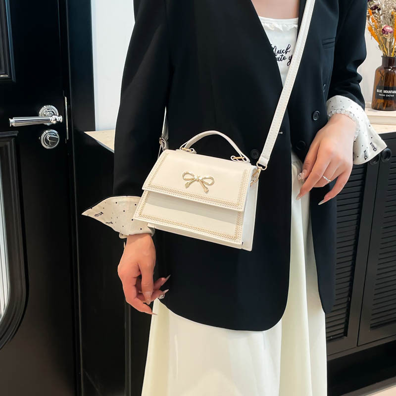 designer Summer 2025 New Fashion Single Shoulder Crossbody Bag Trendy Textured Bag for Women Niche Small Square Bag