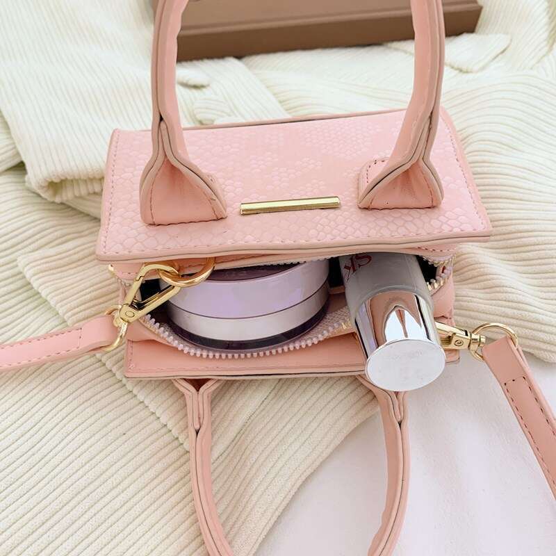 Fashion Handbag Small Square for Women New 2025 Spring Summer Korean Version Simple Shoulder Trendy Versatile Commuter Crossbody Bag