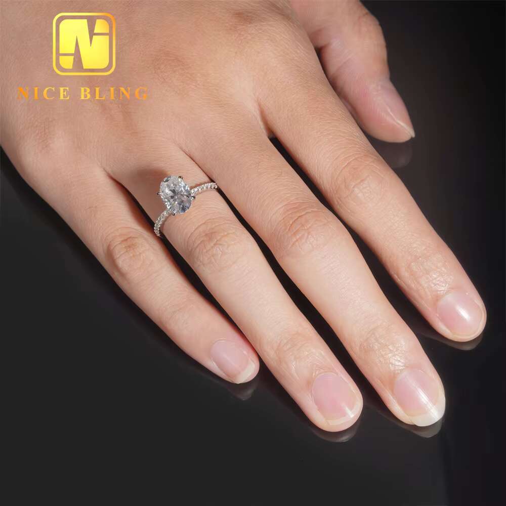 Classic Fashion Jewelry 925 Sterling Silver Moissanite Oval Cut Wedding Rings Lab Diamonds Jewelry