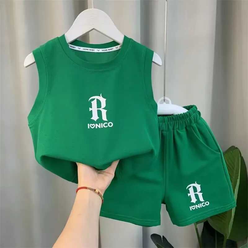 Boys And Girl Tank Top Set 2025 New Fashionable Baby Summer Sleeveless Clothing Set Childrens Handsome Sports Two Piece Set R250605