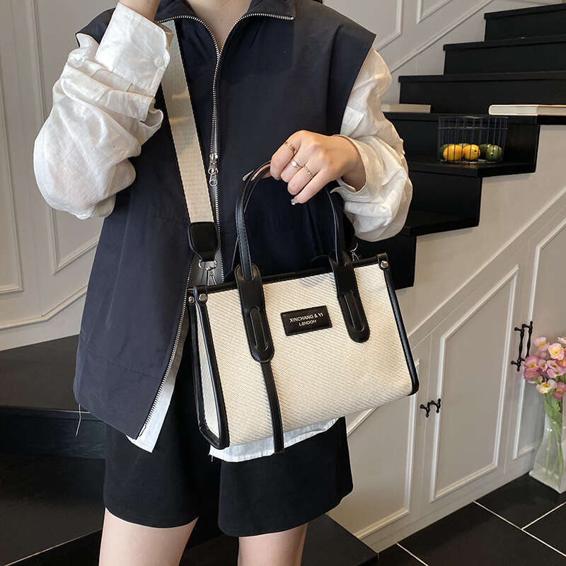 Large Capacity for Women 2025 Summer New Fashion Simple Shoulder Crossbody Casual Commuter Handbag Tote Bag