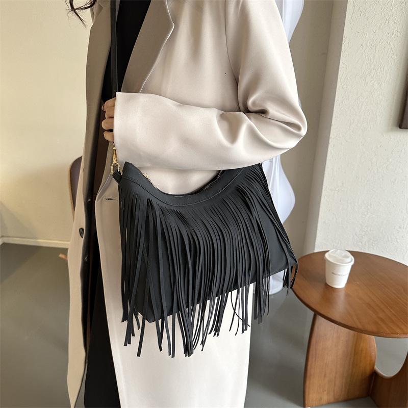 designer 2025 Autumn Winter New Fashion Tassel Handbag Shoulder Tote Bucket Bag Women's Bag Supports Bulk Wholesale