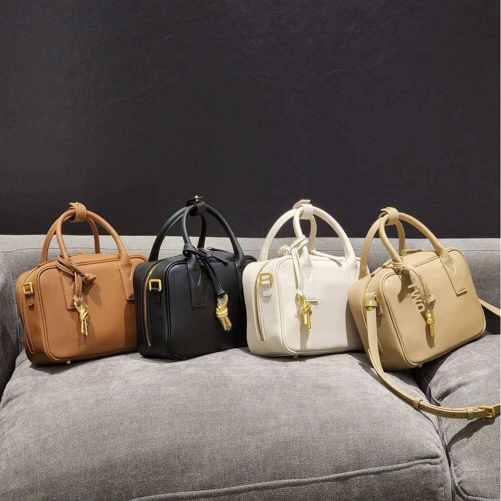 Vintage Fashionable Versatile Boston Cow Leather Women's Crossbody Bag Niche Design Single Shoulder Sling Commuter Style