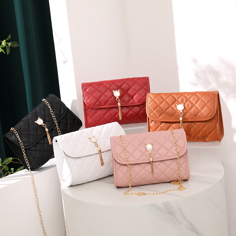 Top brand high-quality new free designer bag new cross-border handbag embroidery high-quality multifunctional shoulder fashion tassel bag new free des