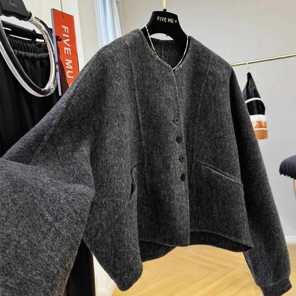 High-End Round Neck Woolen Jacket For Women Fashionable Petite Cropped Overcoat Korean Style Fall/Winter With Feeling Of Veet