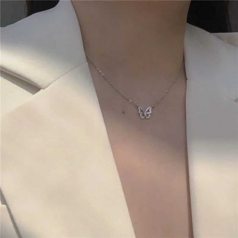 Women Shiny Butterfly Necklace Fashion Double Layer Pendant Cross Choker Neck Chain Light Luxury Clavicle Chain Party Jewelry XJ250604