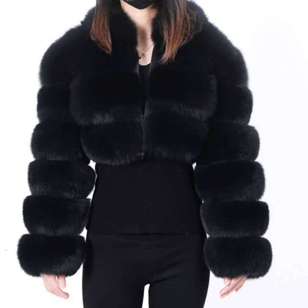 S-8XL Winter Warm Loose Fluffy Plush Jacket Women Striped Faux Fur Soft Veet Coat Ladies Long Sleeves Thick Short Overcoat
