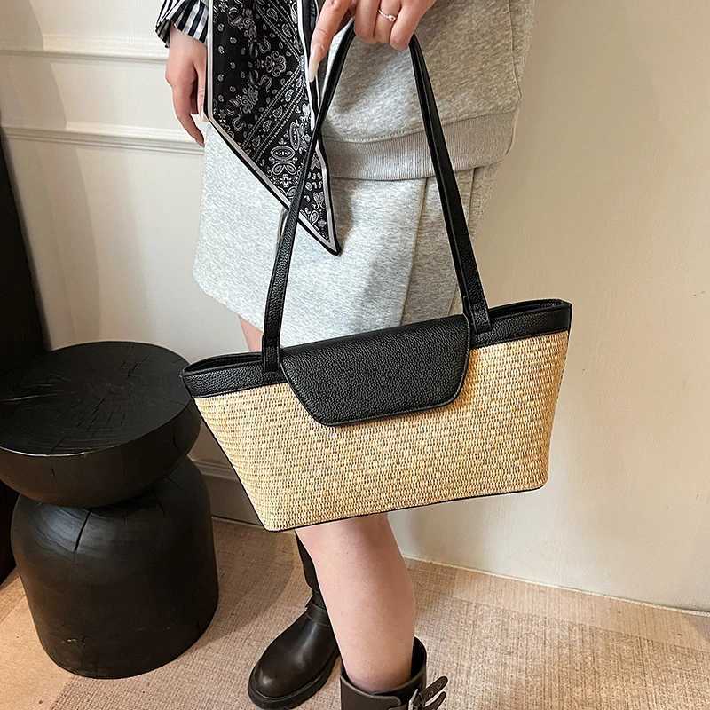 Fi Women Shoulder Bag PU Woven Patchwork Stick Bag Large Capacity Tote Bag New Casual Woven Contrasting Color Handbag XJ250605