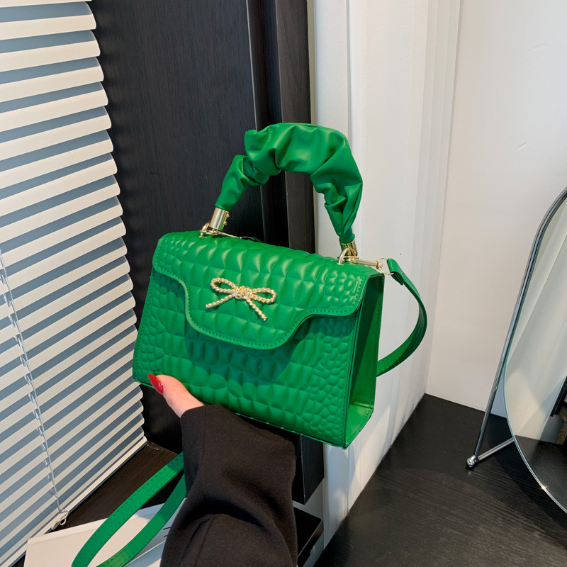 designer Crocodile Pattern Handbag Small Square Bag for Women 2025 New Fashion Shoulder Bag Cross-border Trade Dropshipping Versatile Crossbody Bag