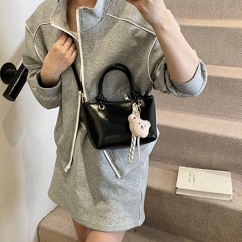 designer Fashion Simple Basket Bucket Bag for Women 2025 Summer New Casual Versatile Handbag Shoulder Crossbody Bag