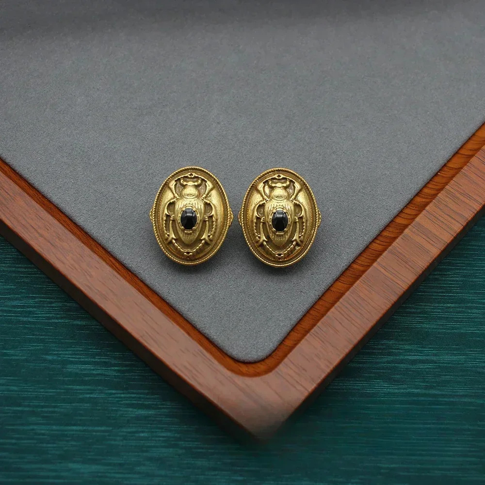 European and American Fashion Trend Retro Art Niche Cute Animal Relief Handmade Beaded Necklace Earring Jewelry Set 250530