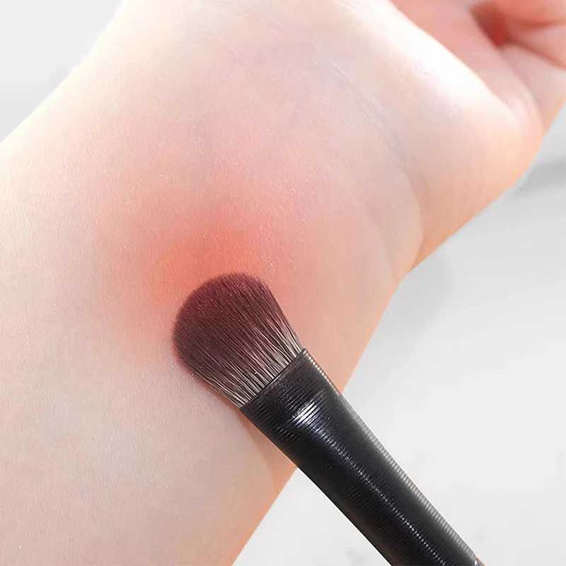 Loose Powder Brush Makeup Brush B Loose Powder Brush Makeup Brush Flat Brush Flawless Foundation Brush W250605