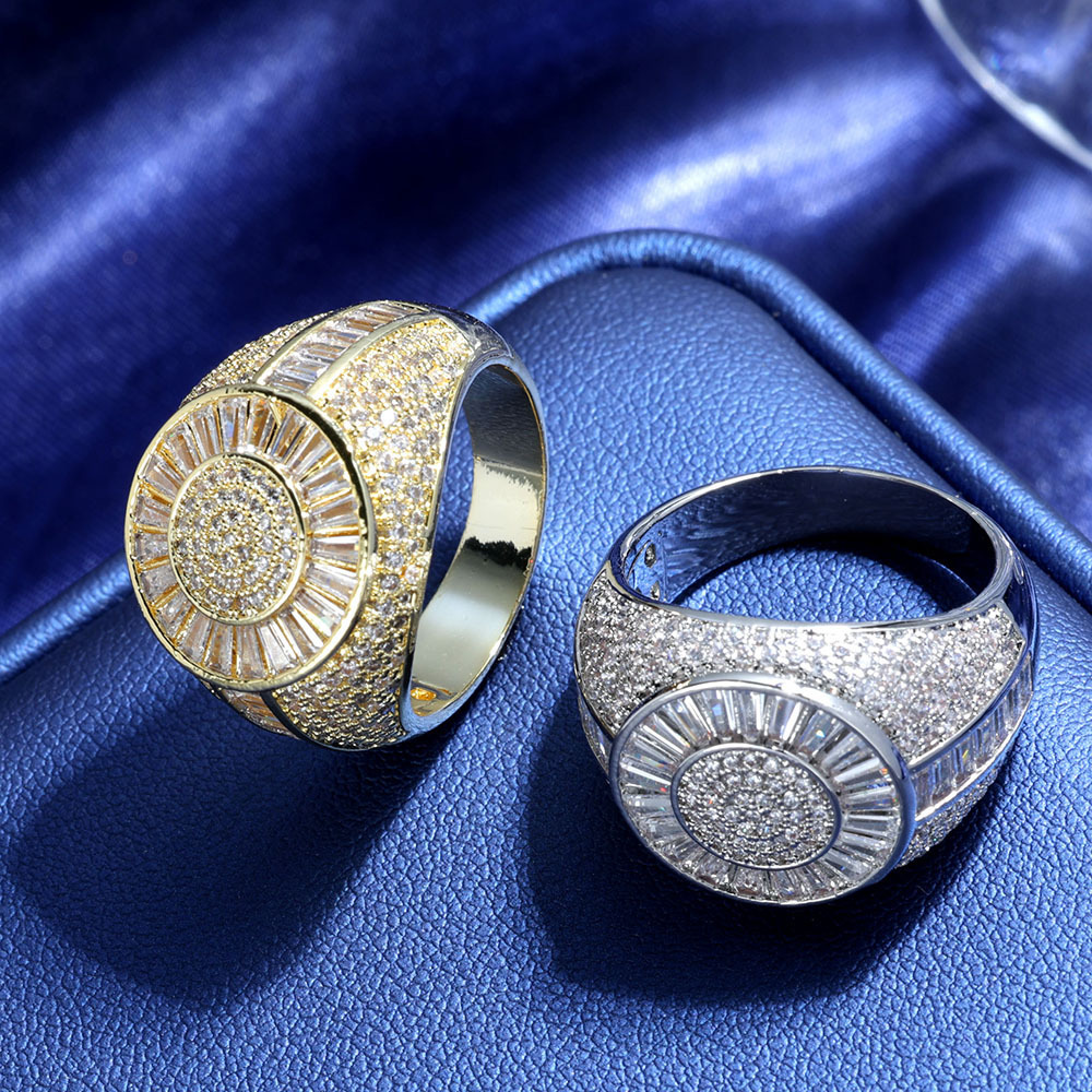 Hip hop T-block Moissanite circular ring high-end and trendy mens ring jewelry accessories moissanite