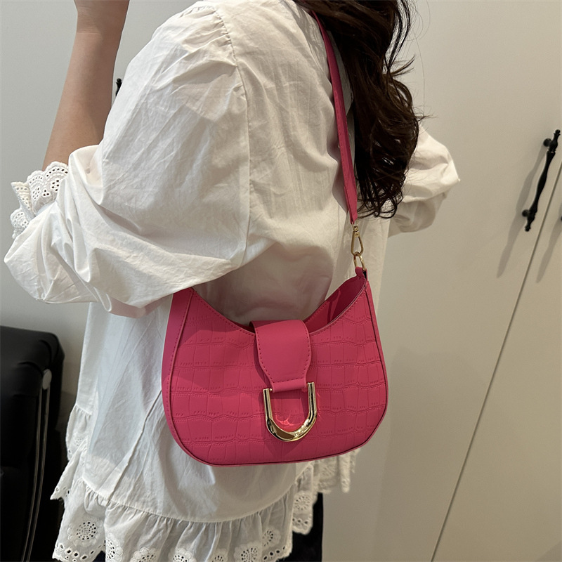 designer 2025 Trendy Fashion Simple New Moon Bag Spring New Niche Design Stylish Personality Casual Women's Shoulder Bag