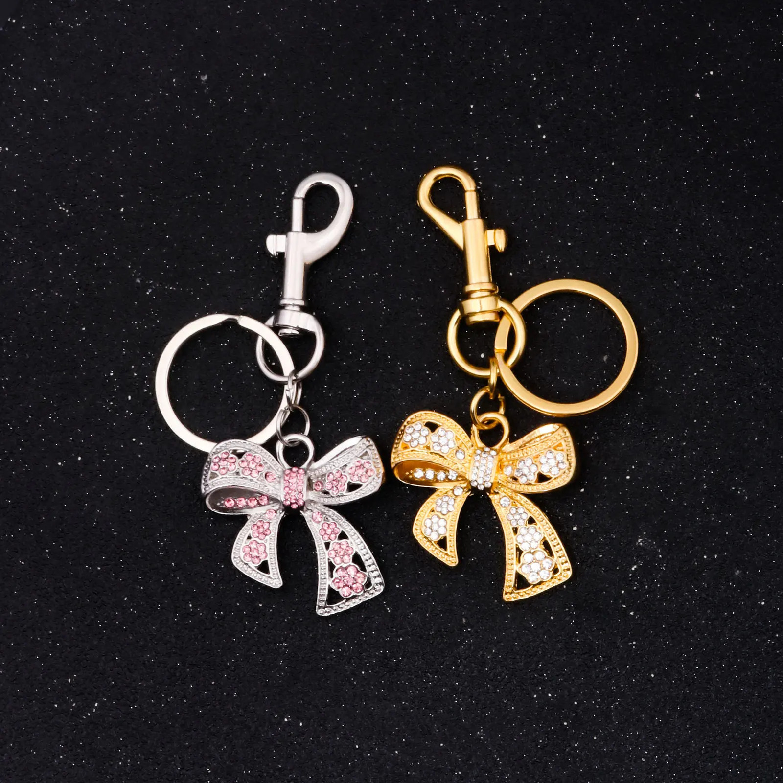 Full Rhinestone Bowknot Y2K Keychains for Women Bag Charm Pendant Car Keyrings Creative Letter D Key Chains Fashion Key Rings 250605