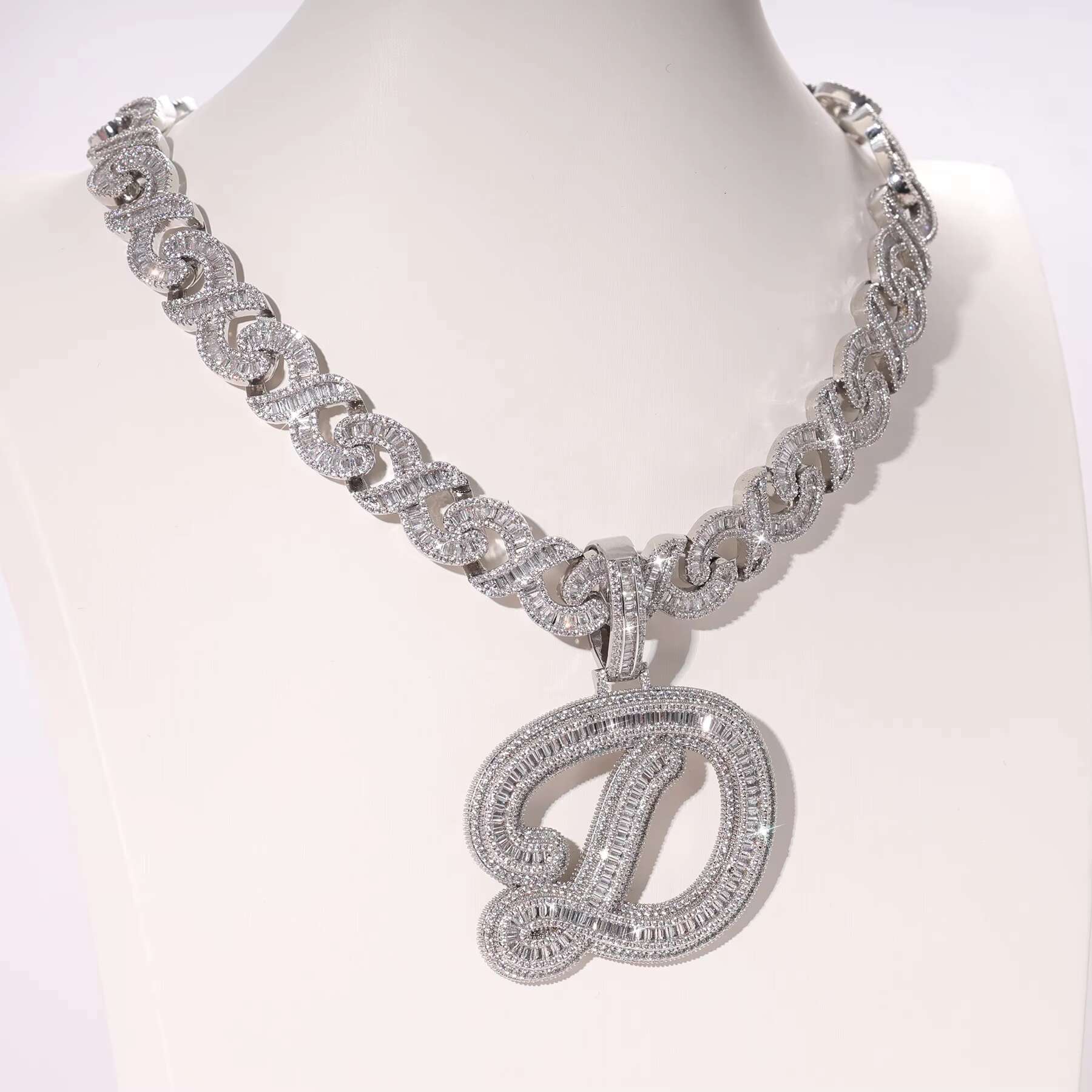 New Arrival Initials Single Cursive Letter Pendant Necklace Baguette Big Letter A-Z Birthday Gift Women Men Fashion Jewelry