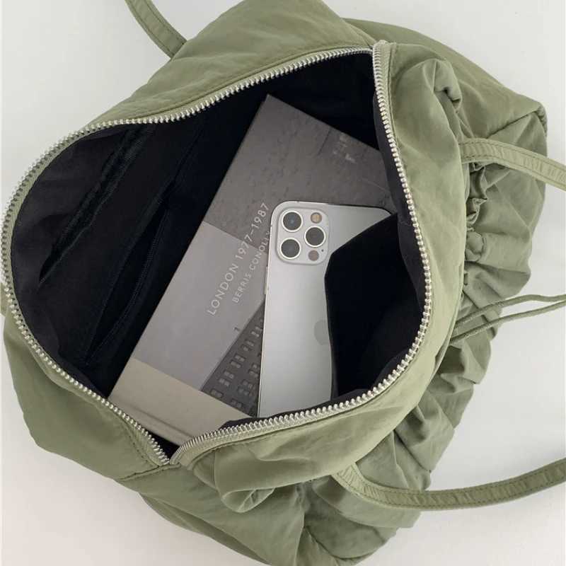 A Niche Commuting Single Shoulder Tote Bag with Pleats Luxurious Underarm Bag for Women Temperament High Capacity Nylon Handbag XJ250605