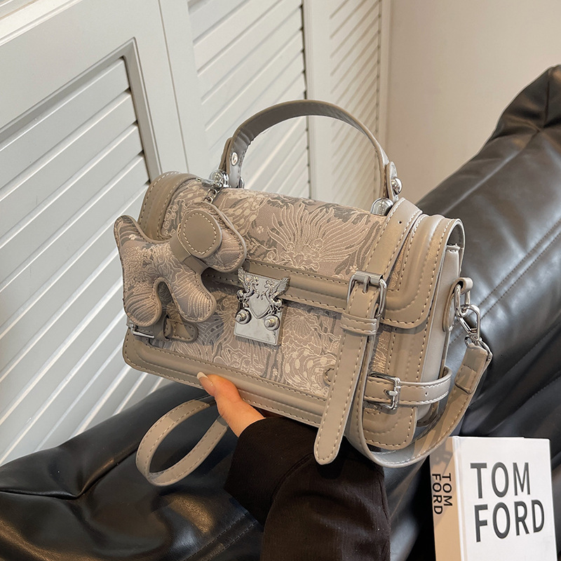 New Style Small Bag for Women 2025 New Fashion Crossbody Bag Celebrity Hot Style Versatile Handbag Small Square Bag New Free Delivery Designer Bag