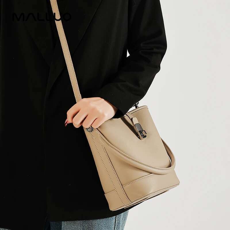 Designer Bags 2025 Women's Natural Cow Leather Shoulder Bag Female Retro Designer Cowhide Handbags Ladies Cute Fashion Crossbody Bags Lady Luxury