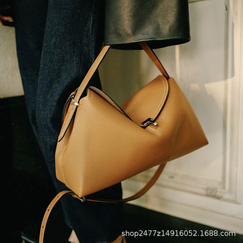 Leather flap handbag, large capacity shoulder width waist bag, designer women's daily commuting shoulder bag, crossbody bag