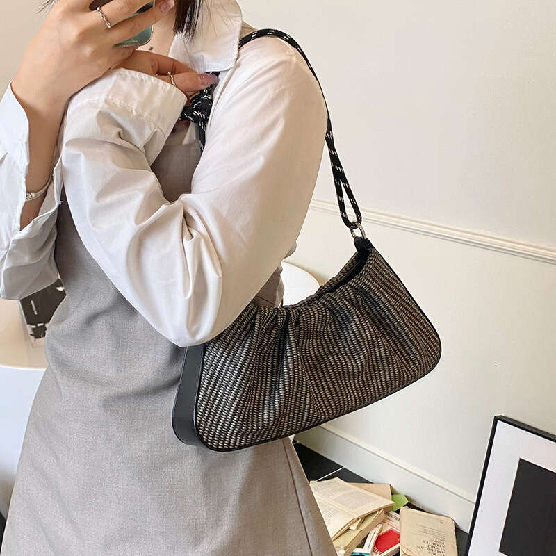 Summer Fashion Woven Texture Elegant Underarm 2025 New Trend This Year Versatile Shoulder Bag Trendy Handbag for Women