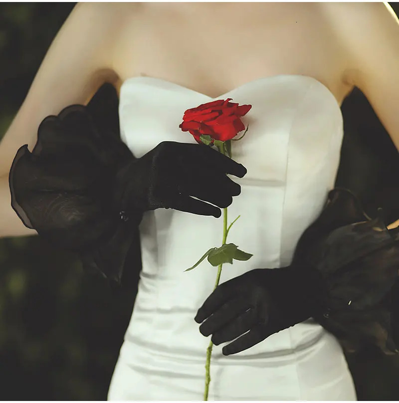 Gothic Black Satin Bridal Gloves for Wedding Tulle Ruffle Edge Finger Wrist Bridesmaid Accessories Short gant mariage femme 250530