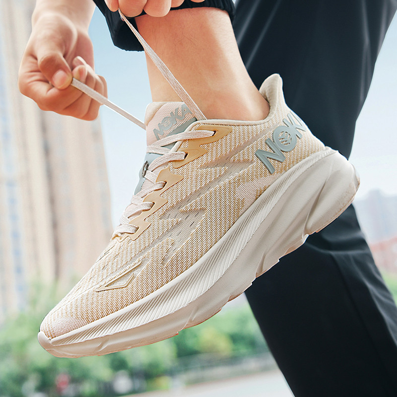 designer men's shoes: Fashionable, breathable, lightweight, running sports shoes, shock-absorbing, wear-resistant, casual, versatile sports shoes