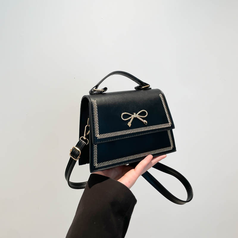 designer Summer 2025 New Fashion Single Shoulder Crossbody Bag Trendy Textured Bag for Women Niche Small Square Bag