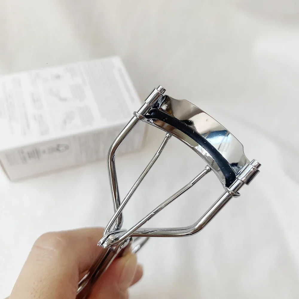 iconic eyelash curler Stainless Steel Silver Precise Control for Long Lasting Curl 250604