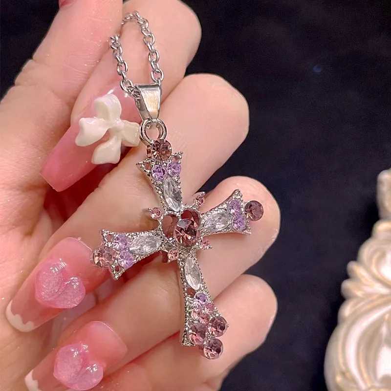Y2K Zircon Cross Necklace Pink Purple Love Heart Cross Pendant Necklaces for Women Gothic Jewelry Party Girls Accessories 2023 XJ250604