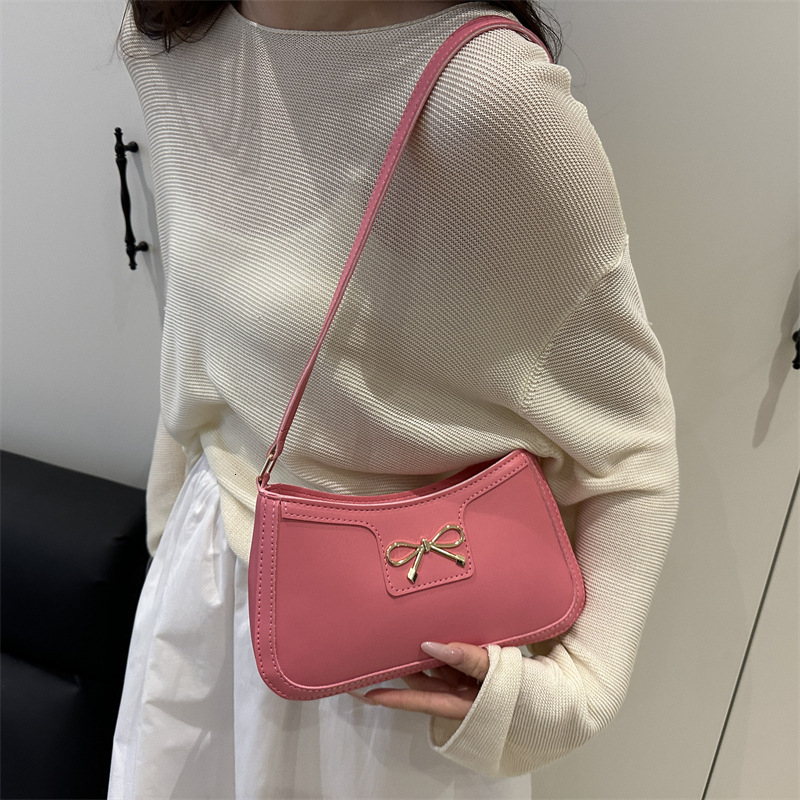 designer Small Bag Women's Bag 2025 New Fashion Handbag Textured Niche Design Underarm Shoulder Bag Stylish Crescent Bag