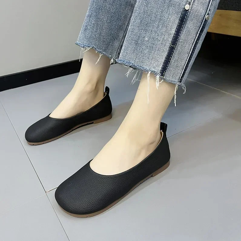 Womens Slip on Leather Loafers Spring Autumn Fashion Ballet Shoes Ladies Casual Round Toe Cute Flats Nurse Shoes Sneakers 250603