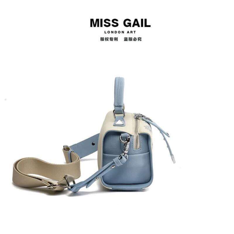 Light brand women s handbag new embroidered Boston versatile high end lightweight single shoulder crossbody bag