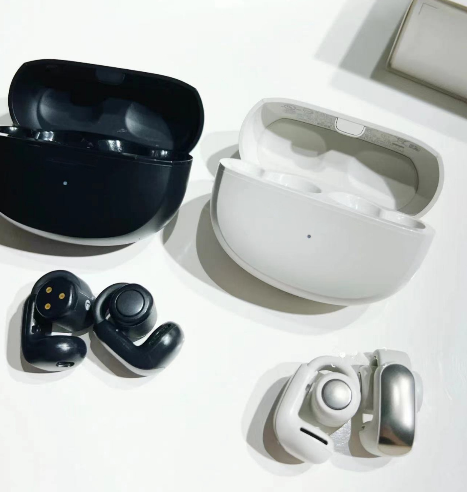 New Bluetooth Wireless Open Earphones Sports Headphone In-Ear Ultra Active Noise Cancellation Call Voice Gaming Earphones Extra Long Standby Sports