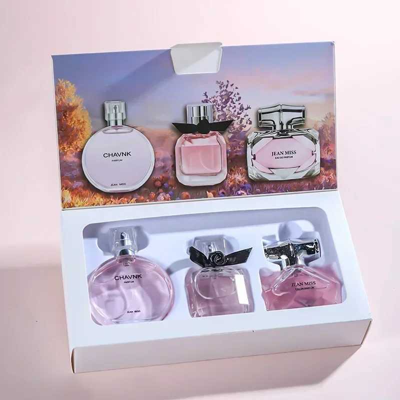 90ML(30mlx3PCS) Eau De Parfum Gift Box Feminino Spray Fresh Light Scent Floral Fruity Chypre Notes LongLasting Women Perfume Set W250605