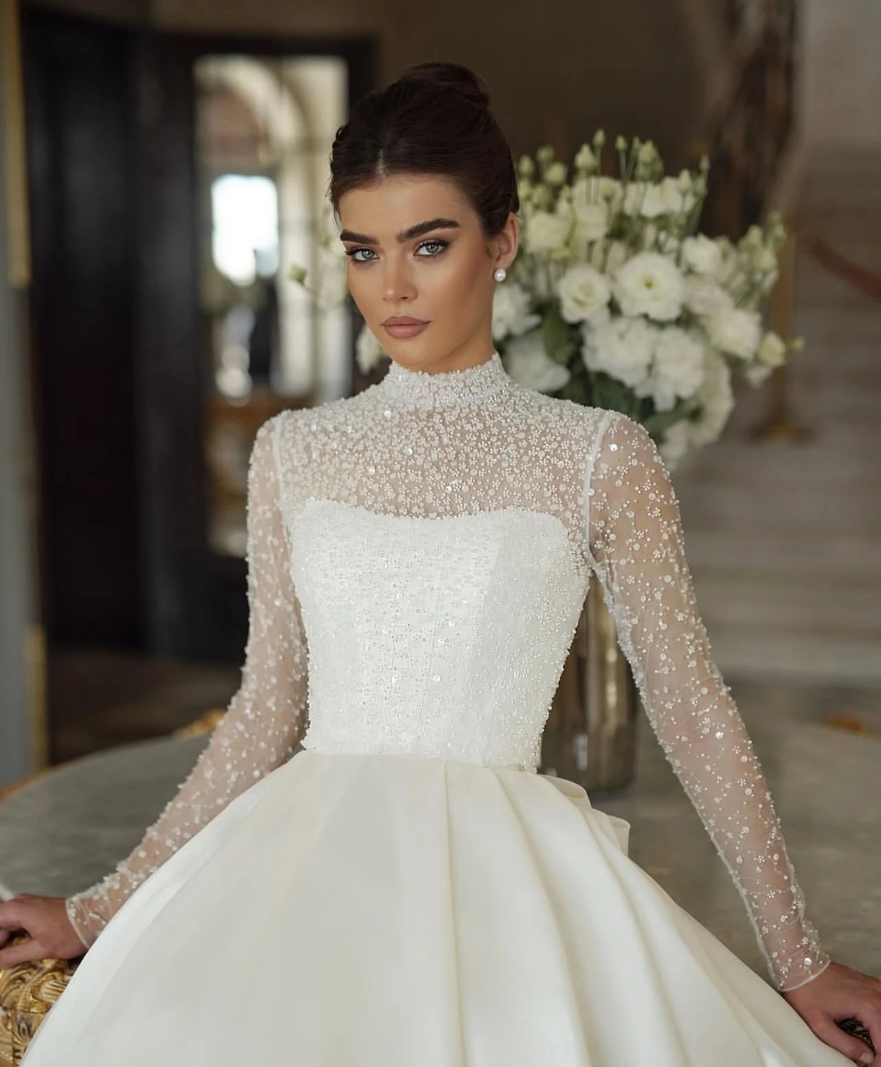 New Classic Wedding Dress 2025 For High Neck Long Sleeves Sequins Beads Big Boe Satin Church Bride Bridal Gowns Vestidos De Noiva Robe De Mariage