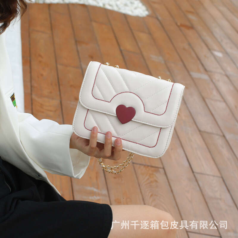 High-End Chain Heart 2025 Fashion Trend Mini Square Single Shoulder Crossbody Bag Korean Style Niche Design