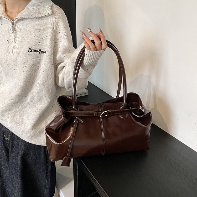 Oil wax leather retro large capacity women's bag autumn and winter multifunctional shoulder bag designer women's handbag shoulder bag