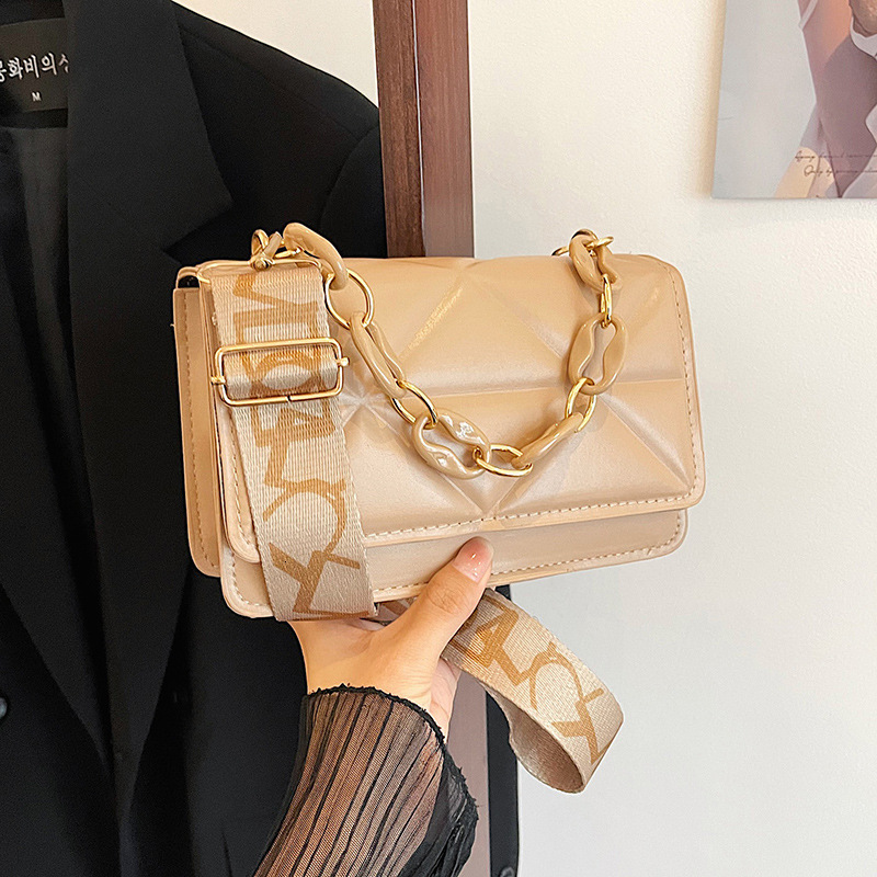 High quality brand new high-quality free designer bag fashionable commuting 2025 new fashionable shoulder bag simple crossbody bag new free designer b