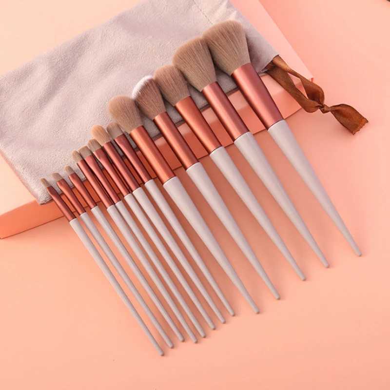 13/8Pcs Soft Fluffy Makeup Brushes Set for cosmetics Foundation B Powder Eyeshadow Kabuki Blending Makeup brush beauty Tools W250605