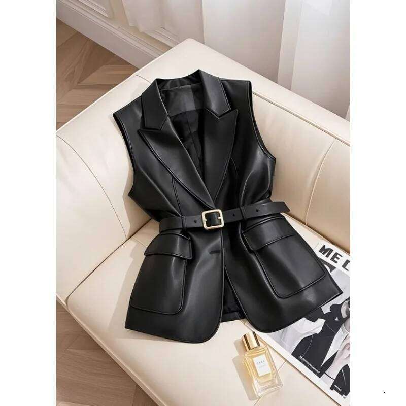 Black Leather Waistcoat This Year's Popular Explosive Unique Chic High-level Sense of Folded Sleeveless Coat New Spring Jacket